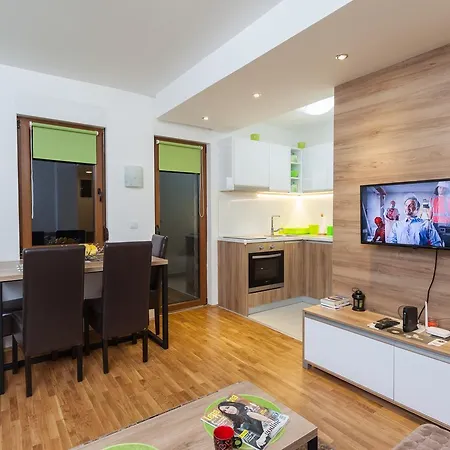 Apartment Astra *